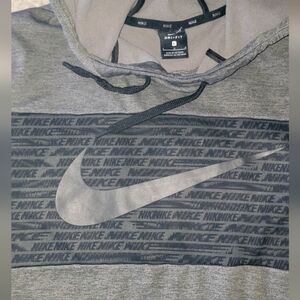 NIKE Dri-Fit Mens Size Large Hoodie. Gray. Stripe. Activewear. Gym. Casual.